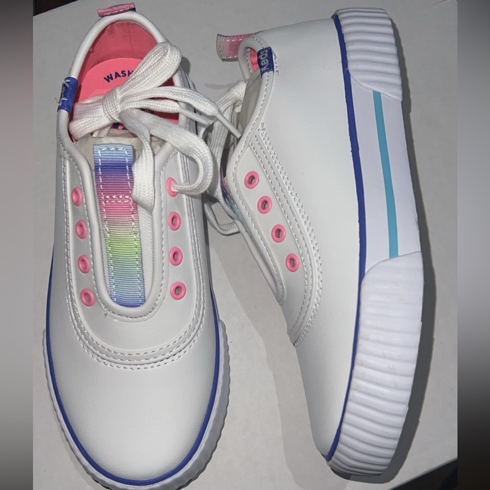 Keds size 1 , white/pink/blue color, new